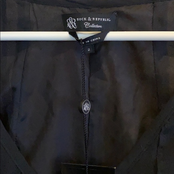NWT Rock & Republic Collection Black Silk Top sz2 - Picture 4 of 5